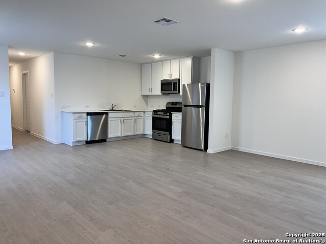 Image 4 of 23 For 3726 Glade Crk