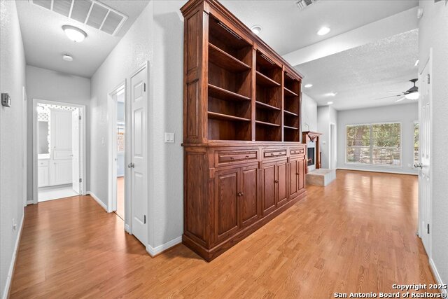 Listing photo id 8 for 2761 Morning Moon