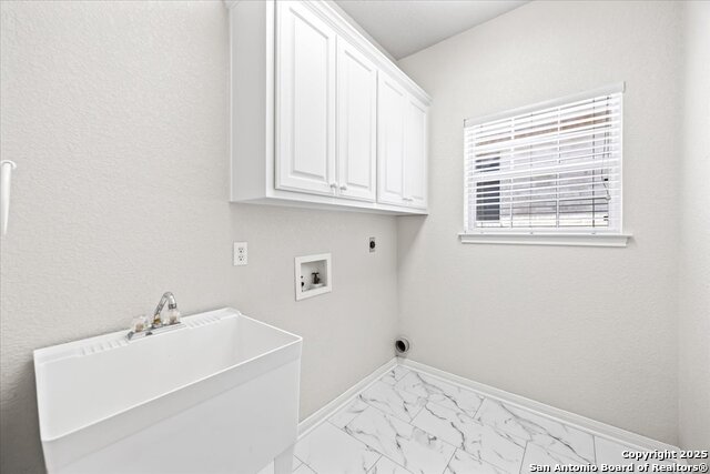 Listing photo id 25 for 2761 Morning Moon