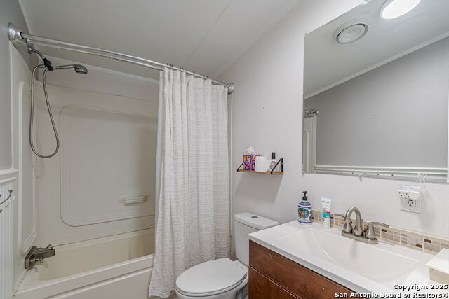 Image 38 of 69 For 384 Placid Cove