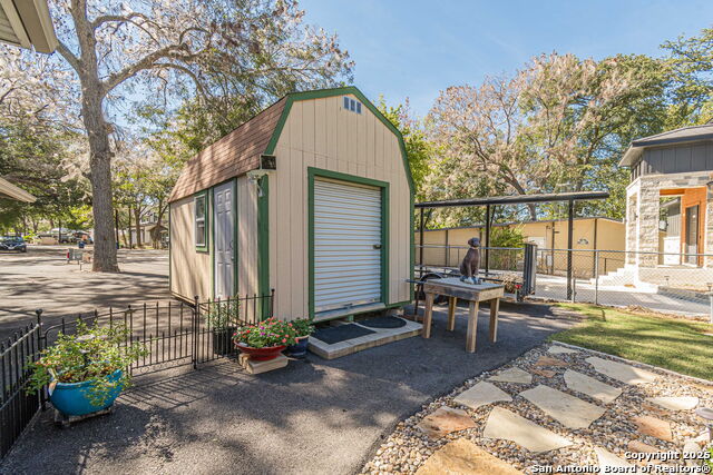 Image 42 of 69 For 384 Placid Cove