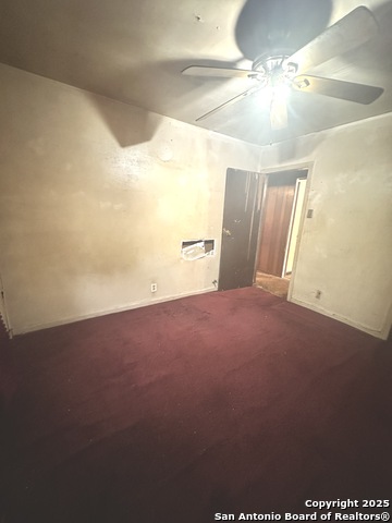 Listing photo id 4 for 370 Sterling