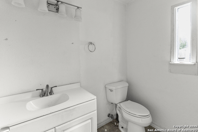 Image 15 of 34 For 7507 Sweet Valley