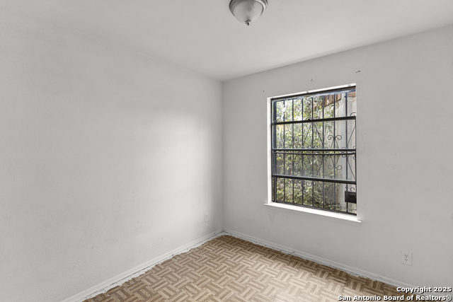 Image 27 of 34 For 7507 Sweet Valley