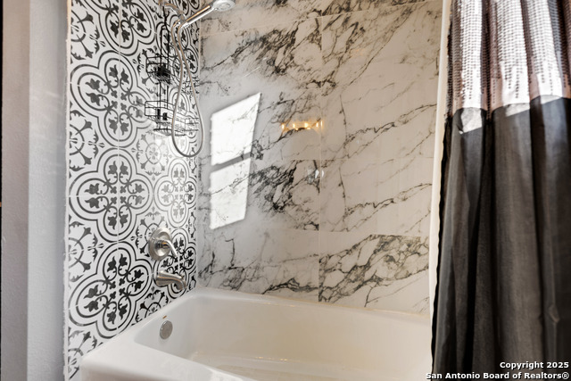 Image 35 of 42 For 2665 Casey Road