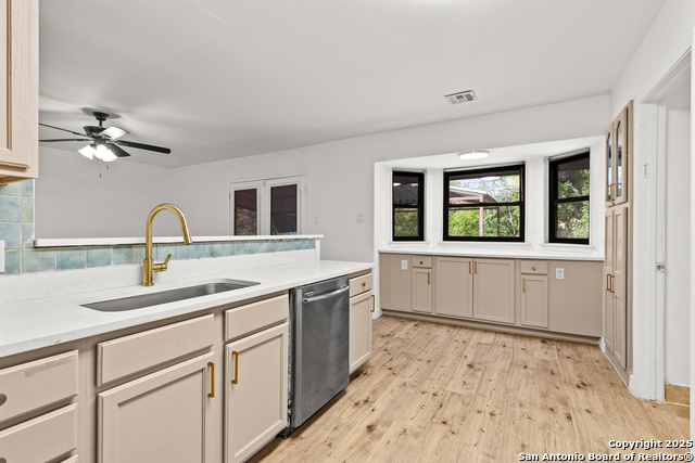 Image 11 of 18 For 9311 Contessa Dr