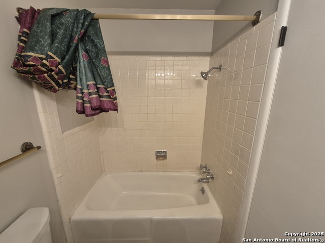 Image 41 of 46 For 205 Maple Dr.