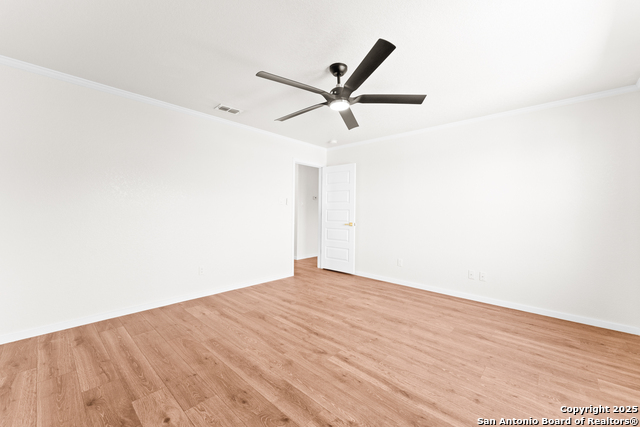 Listing photo id 18 for 4202 Waldon Pond