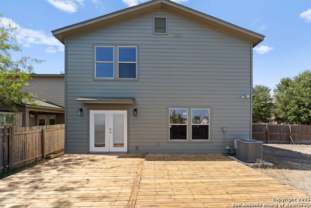 Listing photo id 22 for 4202 Waldon Pond