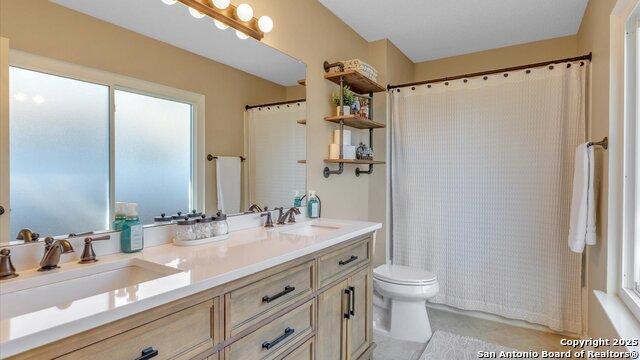 Listing photo id 13 for 224 Victoria Point