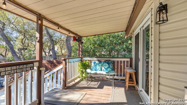 Listing photo id 21 for 224 Victoria Point