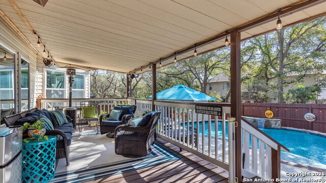 Listing photo id 22 for 224 Victoria Point