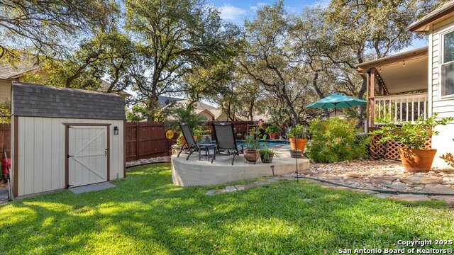 Listing photo id 25 for 224 Victoria Point