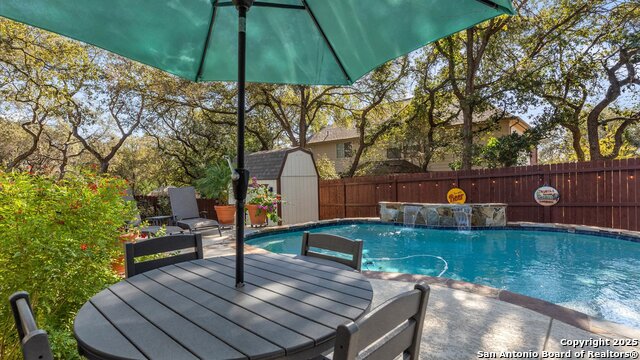 Listing photo id 26 for 224 Victoria Point