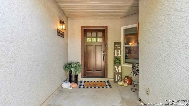 Listing photo id 1 for 224 Victoria Point