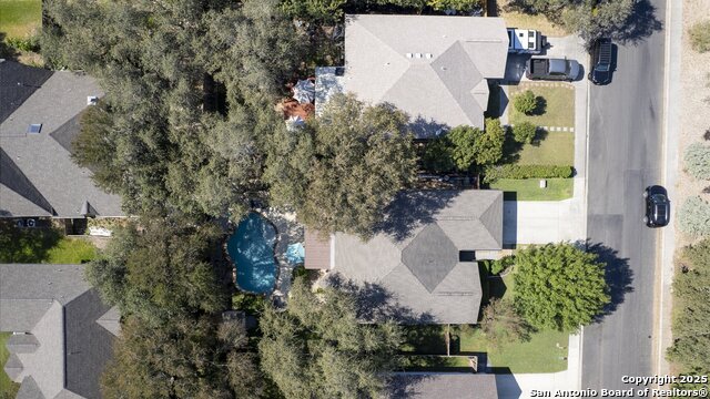 Listing photo id 29 for 224 Victoria Point