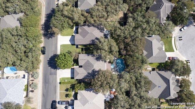 Listing photo id 30 for 224 Victoria Point