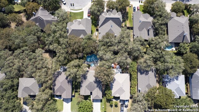 Listing photo id 31 for 224 Victoria Point