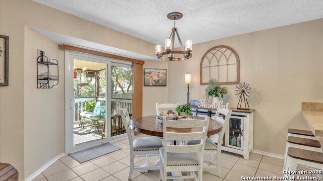 Listing photo id 3 for 224 Victoria Point