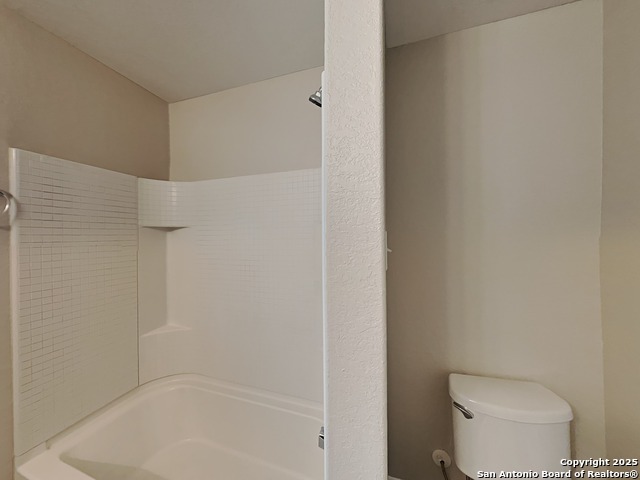 Image 15 of 16 For 3831 Southton View