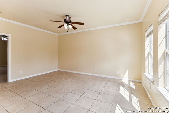 Listing photo id 17 for 2822 Lou St