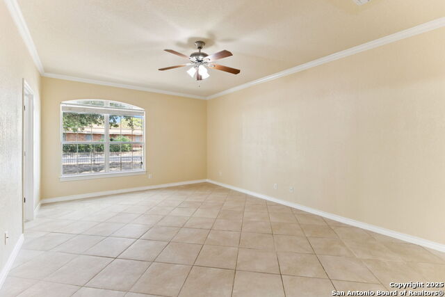 Listing photo id 18 for 2822 Lou St