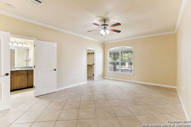 Listing photo id 19 for 2822 Lou St