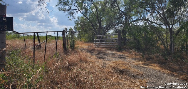 Image 2 of 26 For 5815 Fm 1784