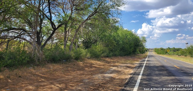 Image 4 of 26 For 5815 Fm 1784