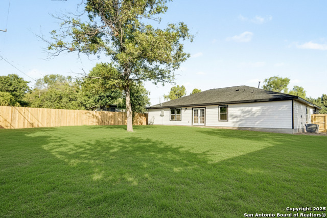 Image 12 of 12 For 246 Sprucewood