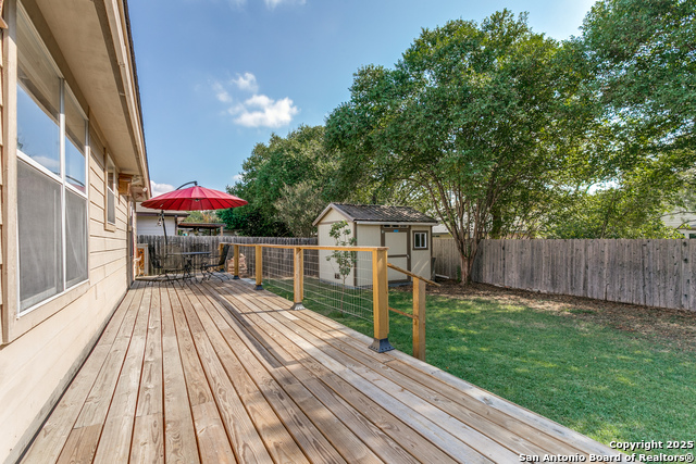 Image 22 of 25 For 14318 Markham Ln