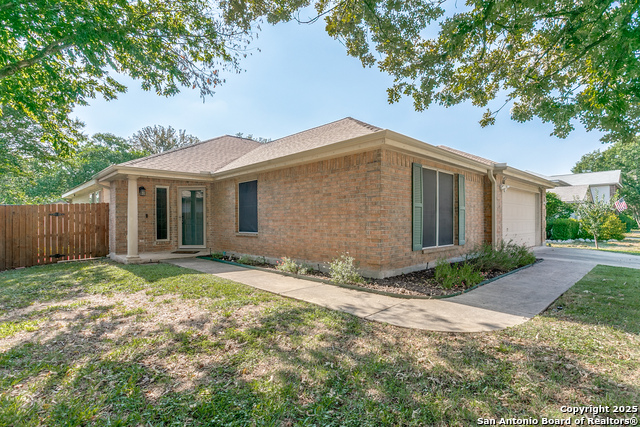 Image 3 of 25 For 14318 Markham Ln