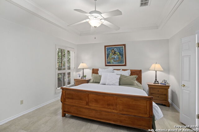 Image 19 of 50 For 16222 Robinwood Ln