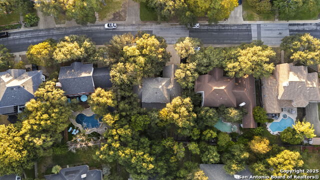 Image 46 of 50 For 16222 Robinwood Ln