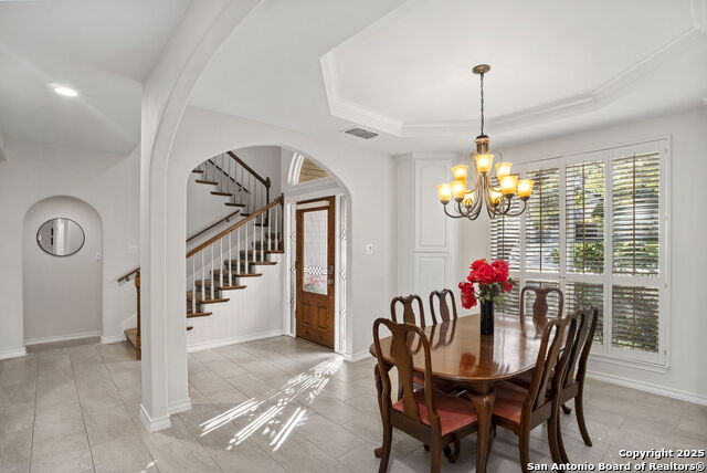 Image 5 of 50 For 16222 Robinwood Ln