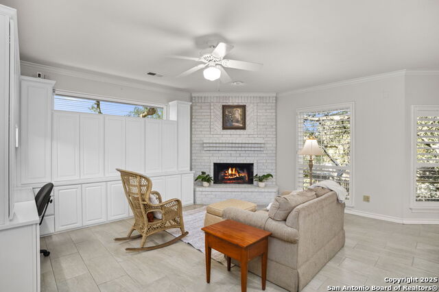 Image 8 of 50 For 16222 Robinwood Ln