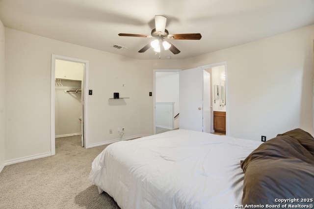 Listing photo id 12 for 6311 Aspen Hill