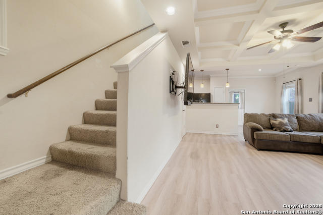 Listing photo id 1 for 6311 Aspen Hill