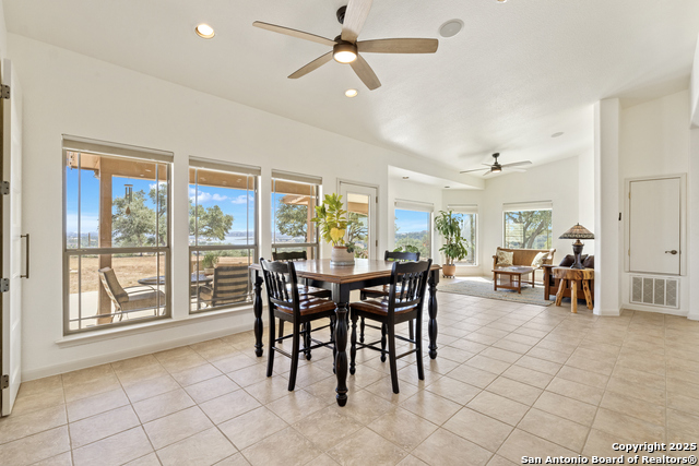 Listing photo id 8 for 490 Muse  