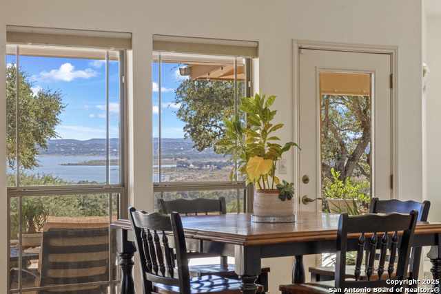 Listing photo id 9 for 490 Muse  