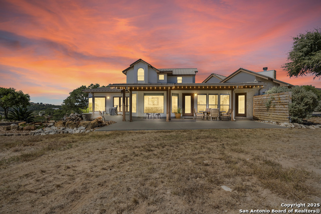 Listing photo id 0 for 490 Muse  