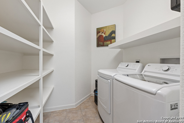 Listing photo id 22 for 490 Muse  