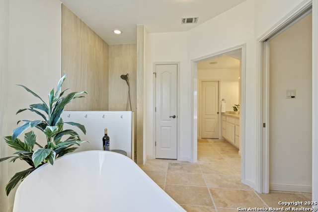 Listing photo id 25 for 490 Muse  