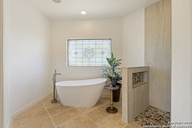 Listing photo id 26 for 490 Muse  