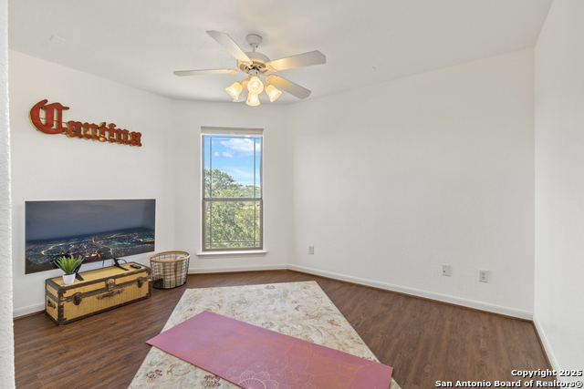 Listing photo id 34 for 490 Muse  