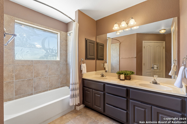 Listing photo id 35 for 490 Muse  