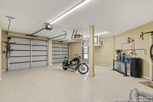 Listing photo id 37 for 490 Muse  