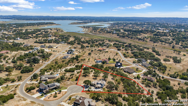 Listing photo id 2 for 490 Muse  