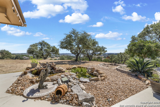 Listing photo id 42 for 490 Muse  