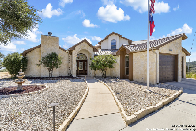 Listing photo id 4 for 490 Muse  